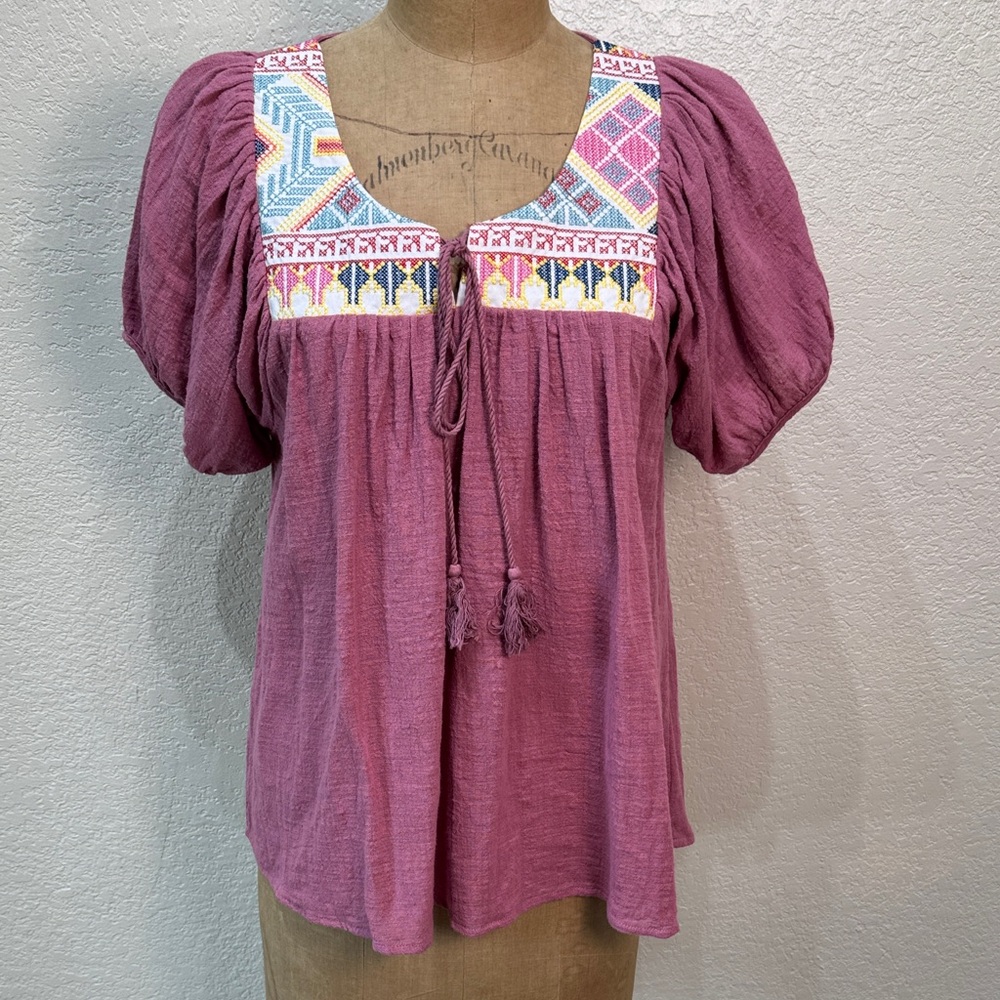 Easel Women Small Embroidered‎ Mauve Short Sleeve Tie Front Puff Sleeve Top NWT